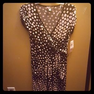 Junior's black and white dress